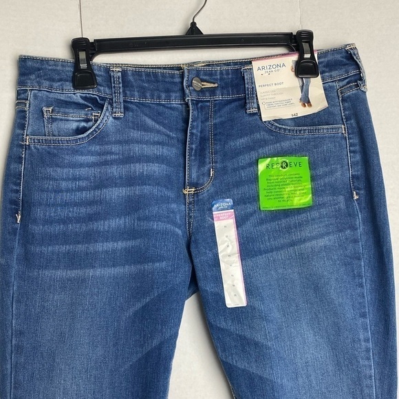 Arizona Jean Co Boot Classic Leg Slim Fit Hip To Thigh Faded Blue Jeans Sz 11 - Picture 3 of 10
